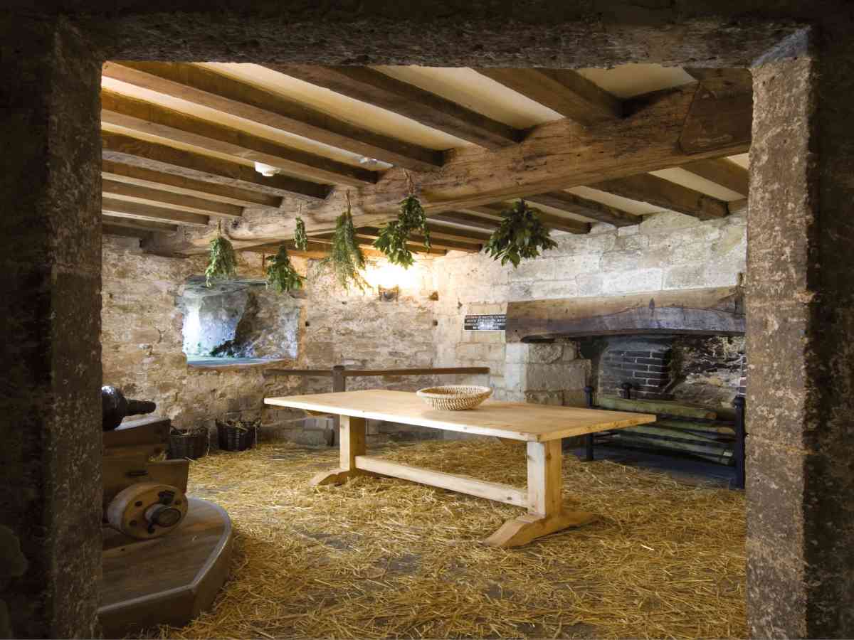 Yarmouth Castle picture gallery